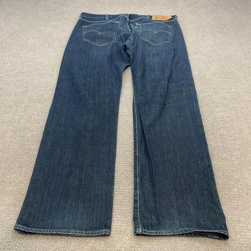 Levis 501 Jeans Mens 38x32 Blue Medium Wash Straight Leg 100% Cotton Denim Pants